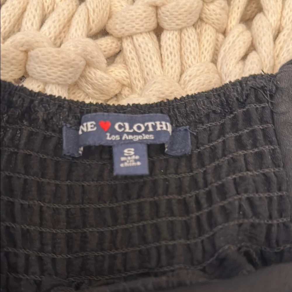 NWOT-Romper Chic Black Sleeveless Romper - Picture 13 of 13